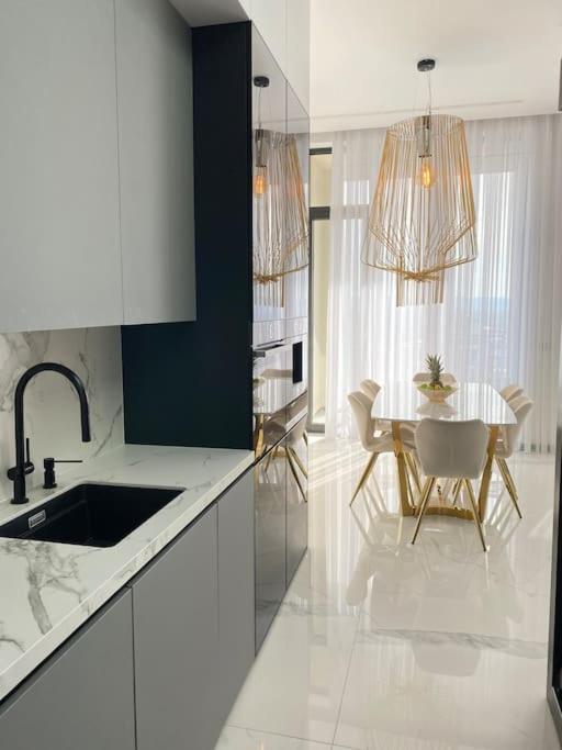 프리슈티나 Luxury Penthouse Prishtina 아파트 외부 사진